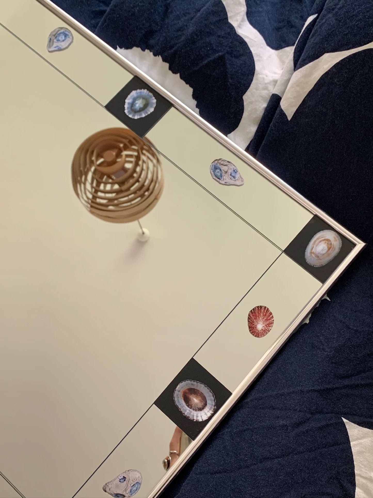 Shell Frame Mirror, Artistic Seashell Wall Mirror, Coastal Retro Accent Mirror, Urban Seashell Worship Home Decor